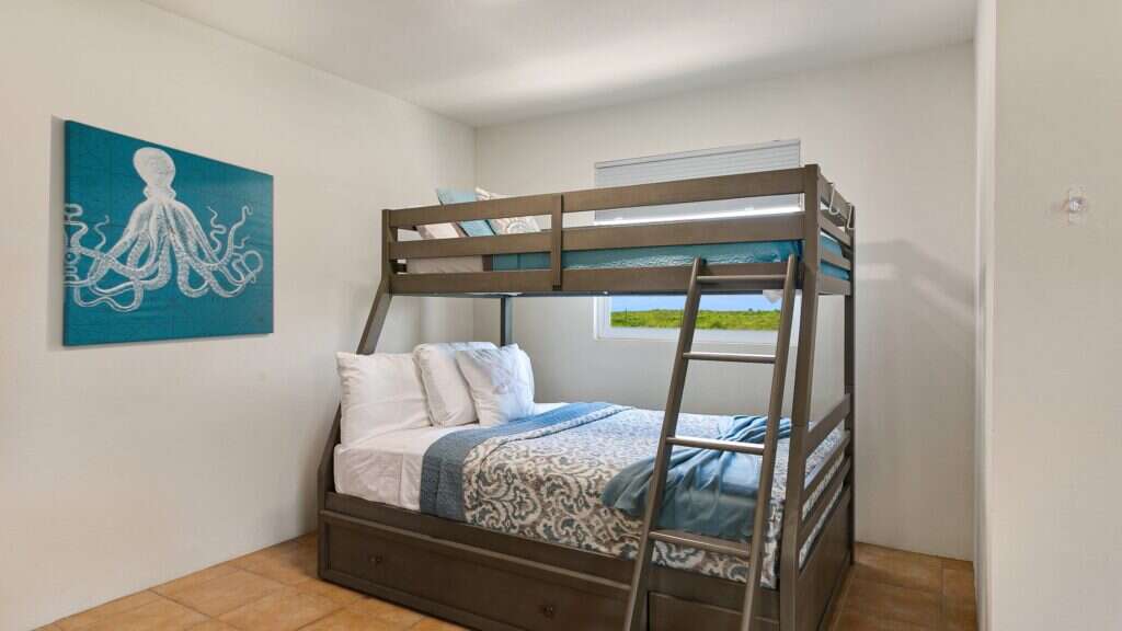 Kids Lounge & 4th Bedroom